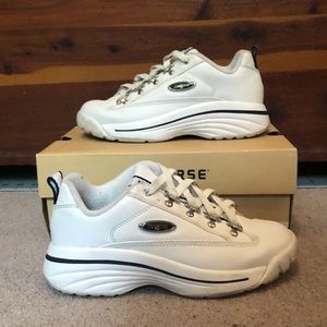 Converse tennis shoes